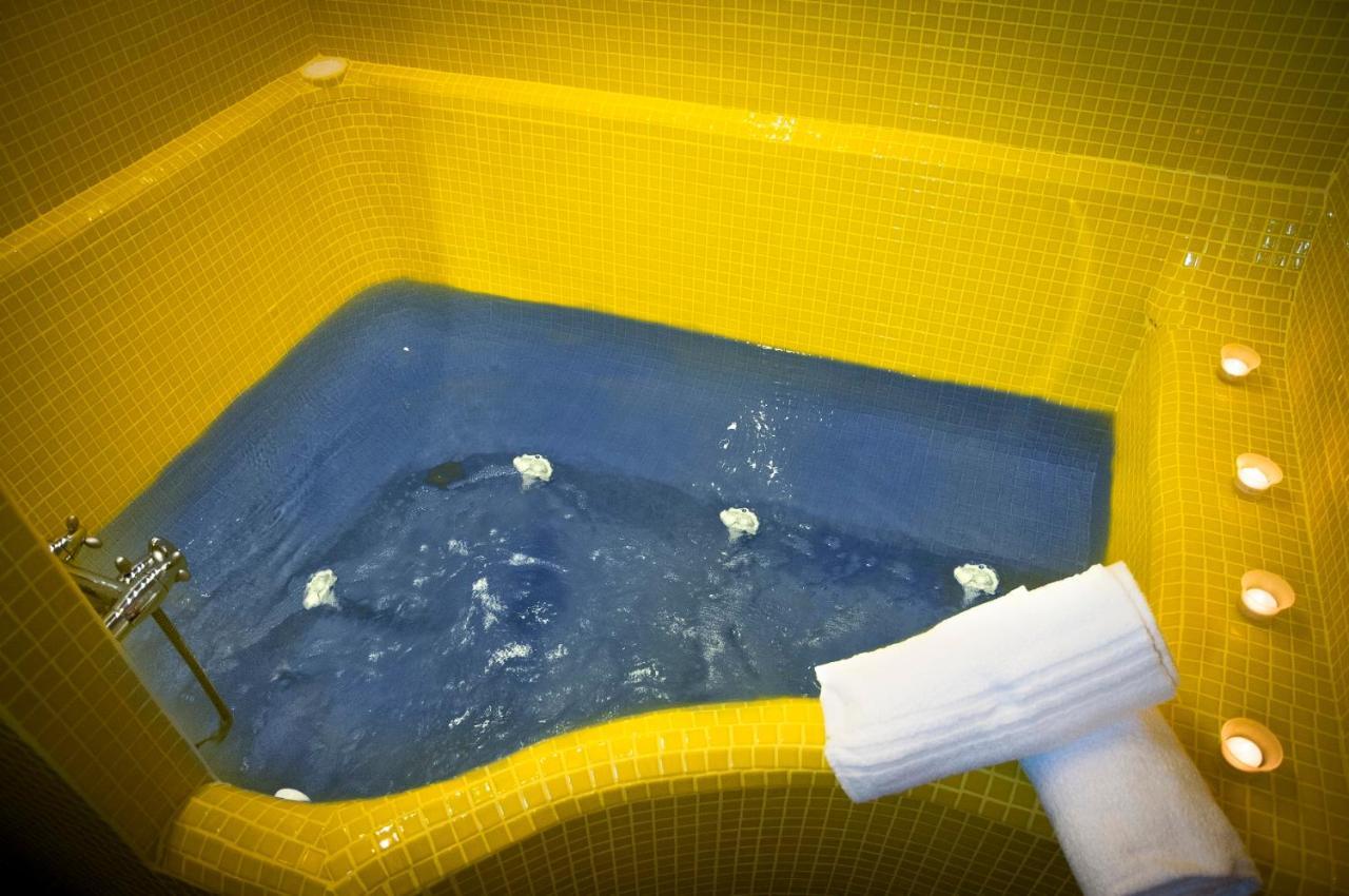 Ille-Roif Resort&Spa Fara in Sabina エクステリア 写真