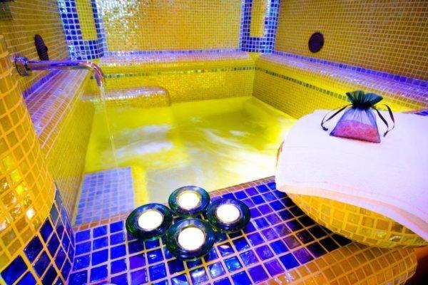 Ille-Roif Resort&Spa Fara in Sabina エクステリア 写真